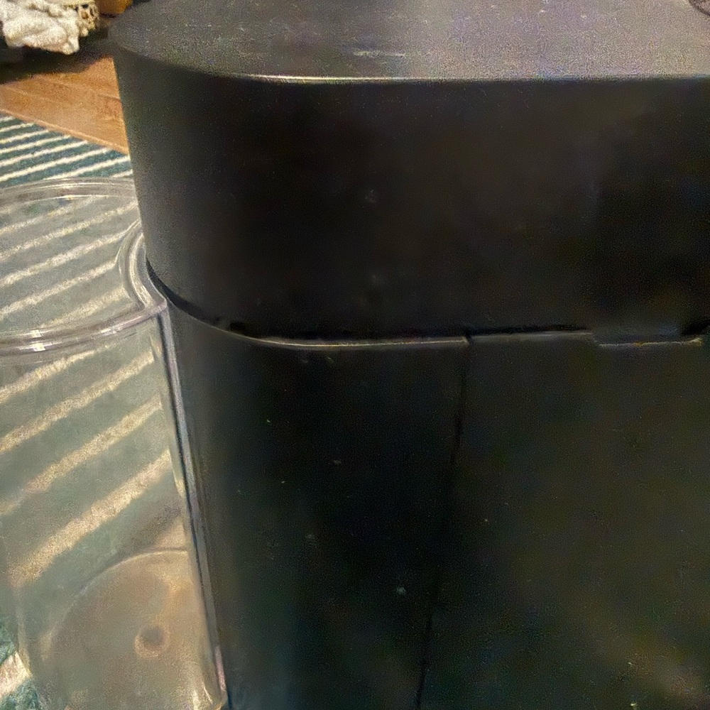 Nespresso Verturo Rose Gold and Black Coffee Maker - Picture 11 of 11